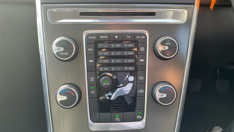 Volvo Xc60 D4 [181] SE Lux Nav 5dr Diesel Estate